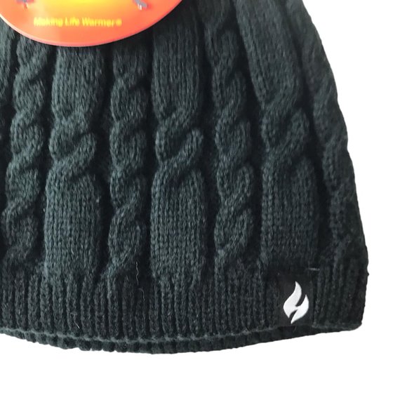New NWT Beanie Knit Hat Cap Fleece-Lined Black.  Thick.  Heat Holders.  Model "H - Picture 2 of 11